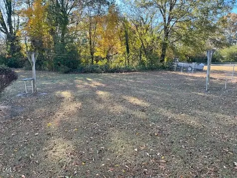 628 Farrar Avenue Henderson NC 27536