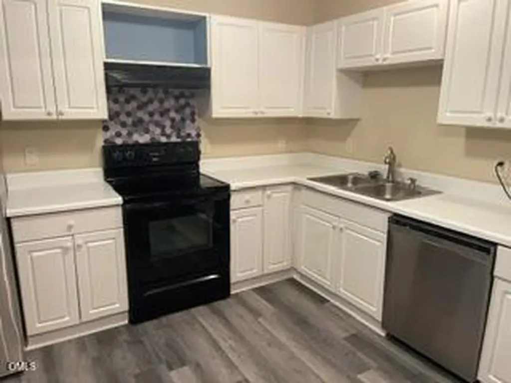 2112 Walnut Bluffs Lane Raleigh NC 27610