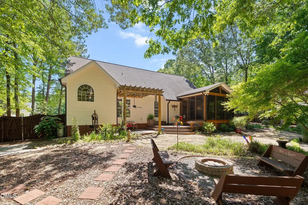 109 Deer Ridge Drive Selma NC 27576