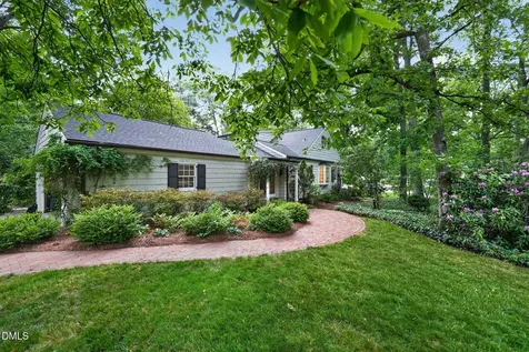 1910 Shirley Drive Burlington NC 27215