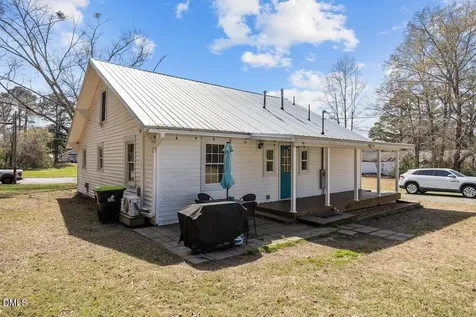 301 E Wilson Street Macclesfield NC 27852