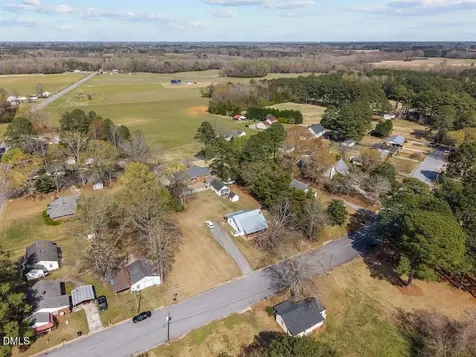 301 E Wilson Street Macclesfield NC 27852