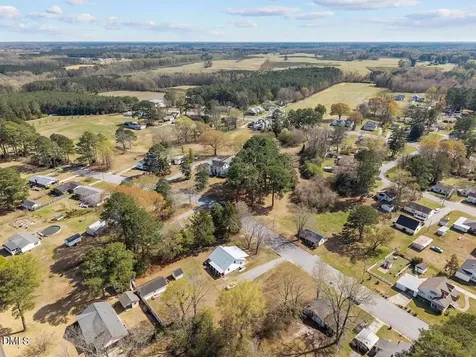 301 E Wilson Street Macclesfield NC 27852