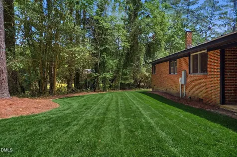 27 S Circle Drive Chapel Hill NC 27516