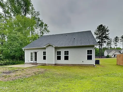 38 Coventry Lane Lillington NC 27546