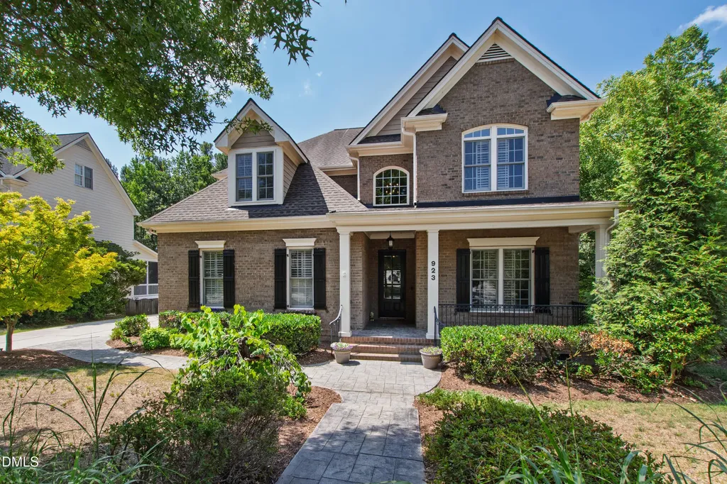 923 Dominion Hill Drive Cary NC 27519