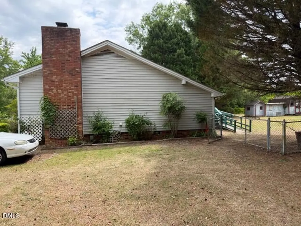 205 Falcon Court Clayton NC 27520