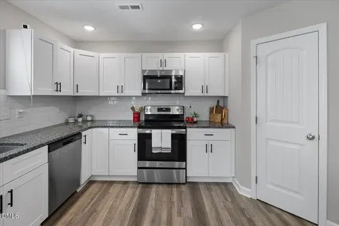 311 W 6th Avenue Raeford NC 28376