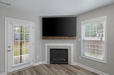 311 W 6th Avenue Raeford NC 28376