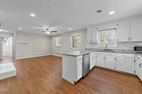 412 2nd Street Apex NC 27502