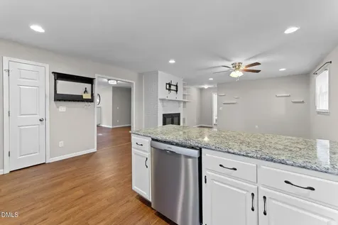 412 2nd Street Apex NC 27502