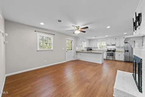 412 2nd Street Apex NC 27502