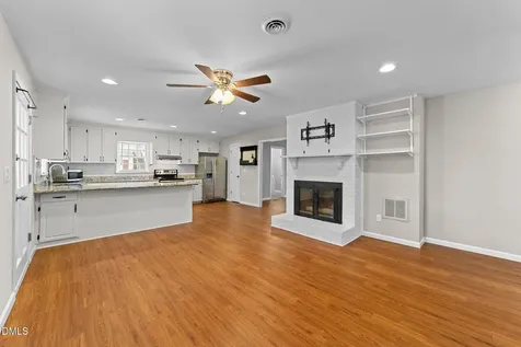 412 2nd Street Apex NC 27502