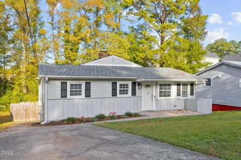 412 2nd Street Apex NC 27502
