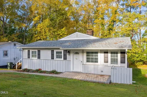 412 2nd Street Apex NC 27502