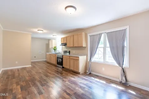 10452 Village Heights Whitakers NC 27891