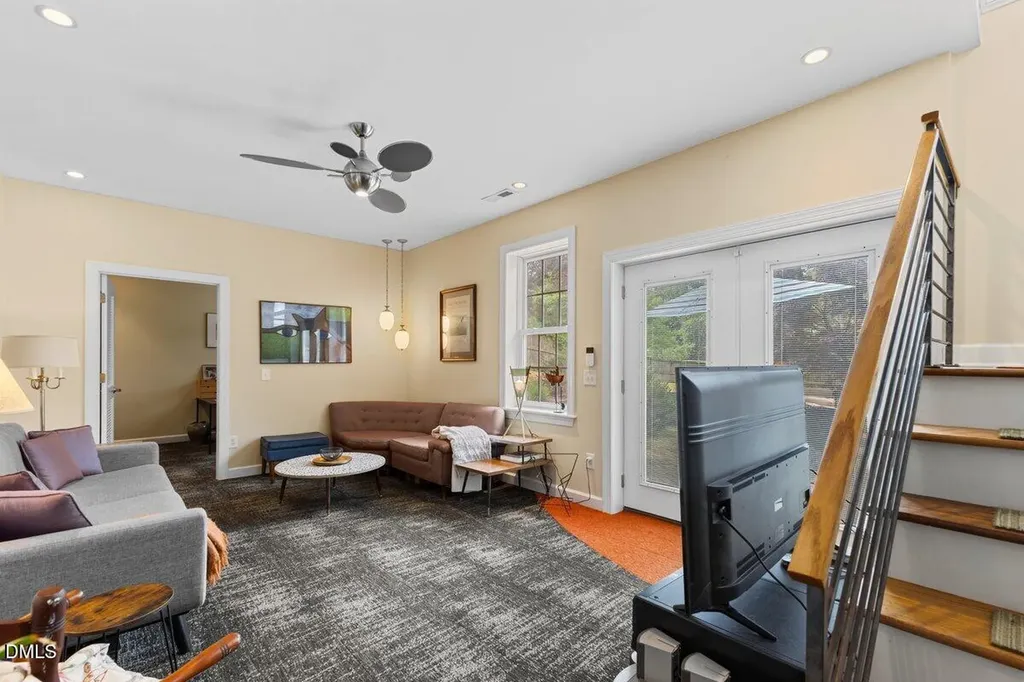 208 Baggett Avenue Raleigh NC 27604