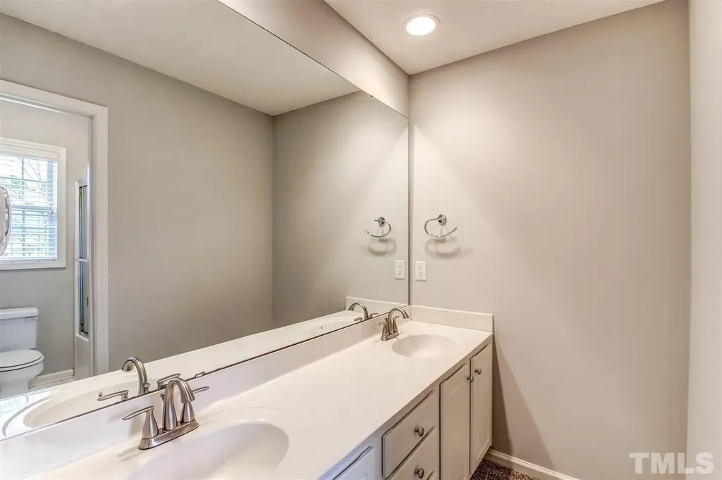 121 Danesway Drive Holly Springs NC 27540