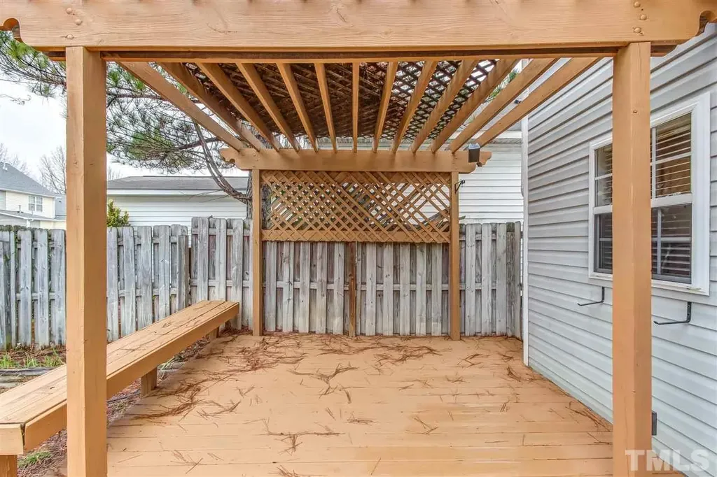 121 Danesway Drive Holly Springs NC 27540