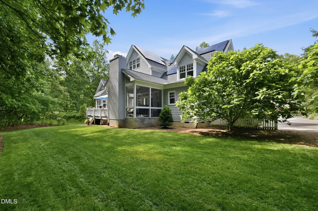 160 Tramore Drive Chapel Hill NC 27516