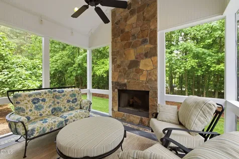 160 Tramore Drive Chapel Hill NC 27516