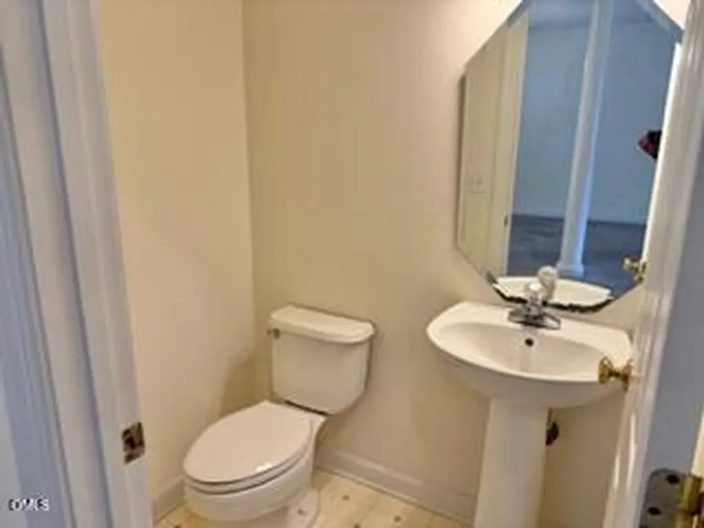 8737 Courage Court Raleigh NC 27615