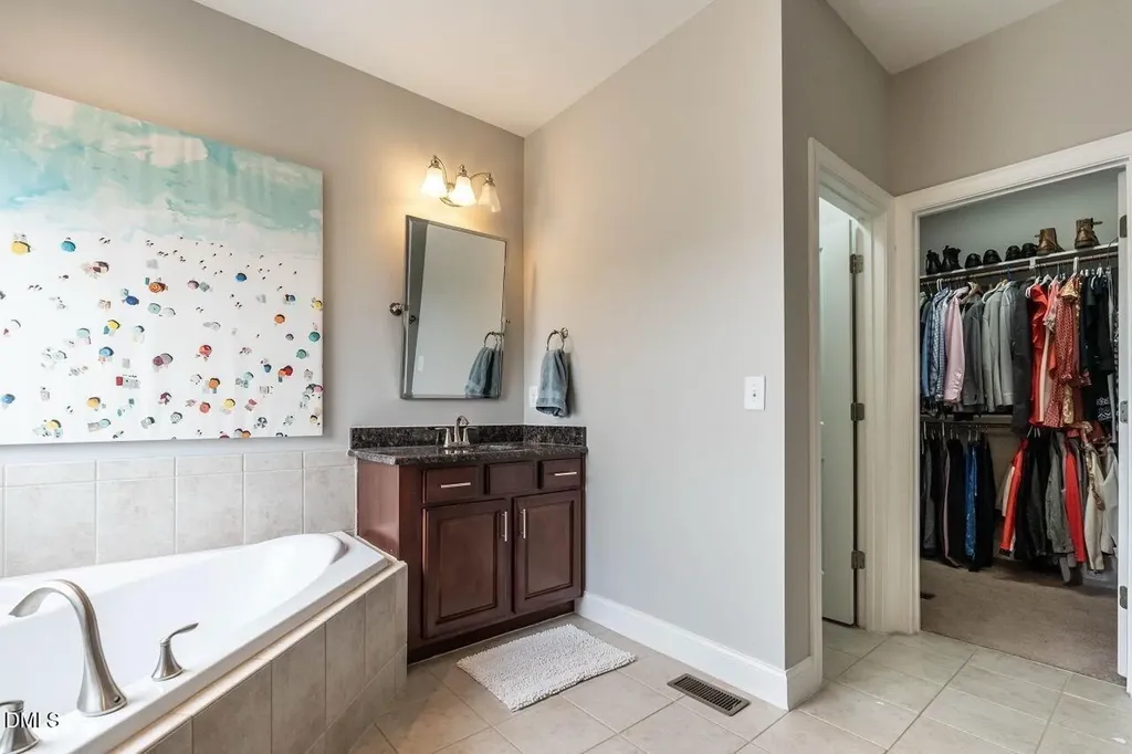 1572 Rodessa Run Raleigh NC 27607