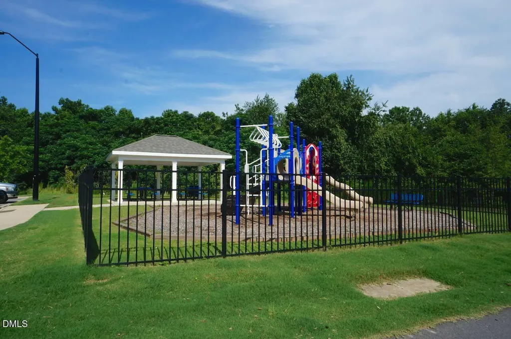 1572 Rodessa Run Raleigh NC 27607