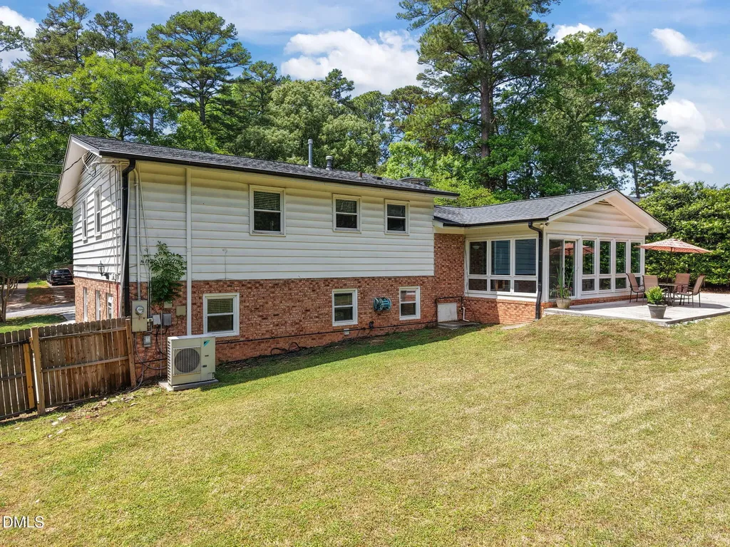 5904 Deblyn Avenue Raleigh NC 27612