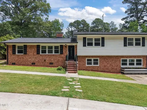 5904 Deblyn Avenue Raleigh NC 27612