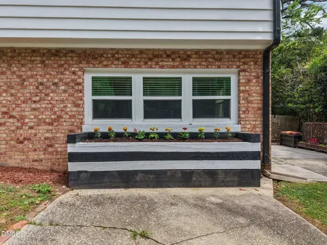 5904 Deblyn Avenue Raleigh NC 27612
