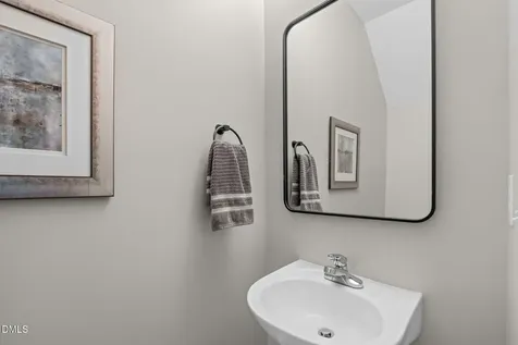 1048 Mica Lamp Court Apex NC 27502