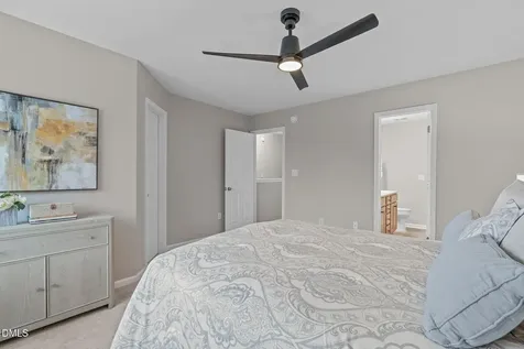 1048 Mica Lamp Court Apex NC 27502