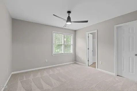 1048 Mica Lamp Court Apex NC 27502