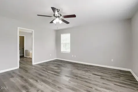806 Laurens Way Knightdale NC 27545