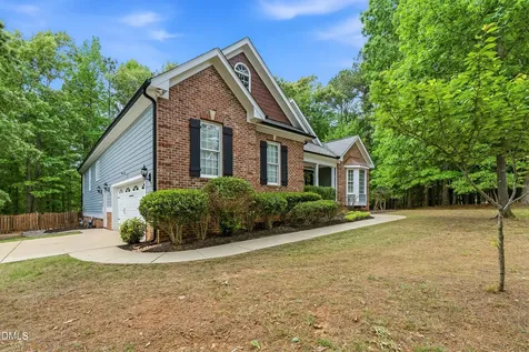 1007 Chatham Court Youngsville NC 27596