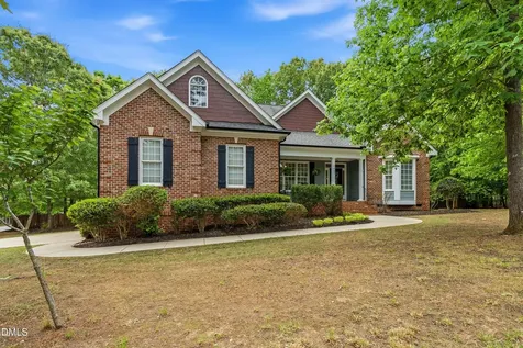 1007 Chatham Court Youngsville NC 27596