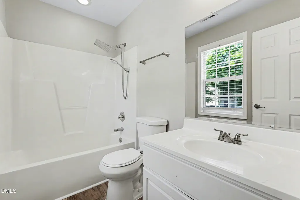 4816 Windbreak Lane Raleigh NC 27616