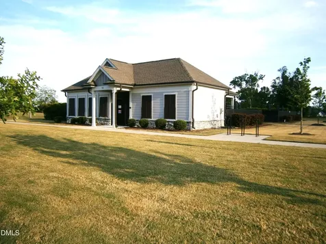 138 Beverly Place Four Oaks NC 27524