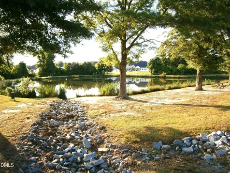 138 Beverly Place Four Oaks NC 27524