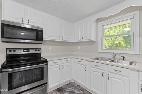 5128 Sunset Lake Road Apex NC 27539