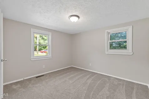 5128 Sunset Lake Road Apex NC 27539