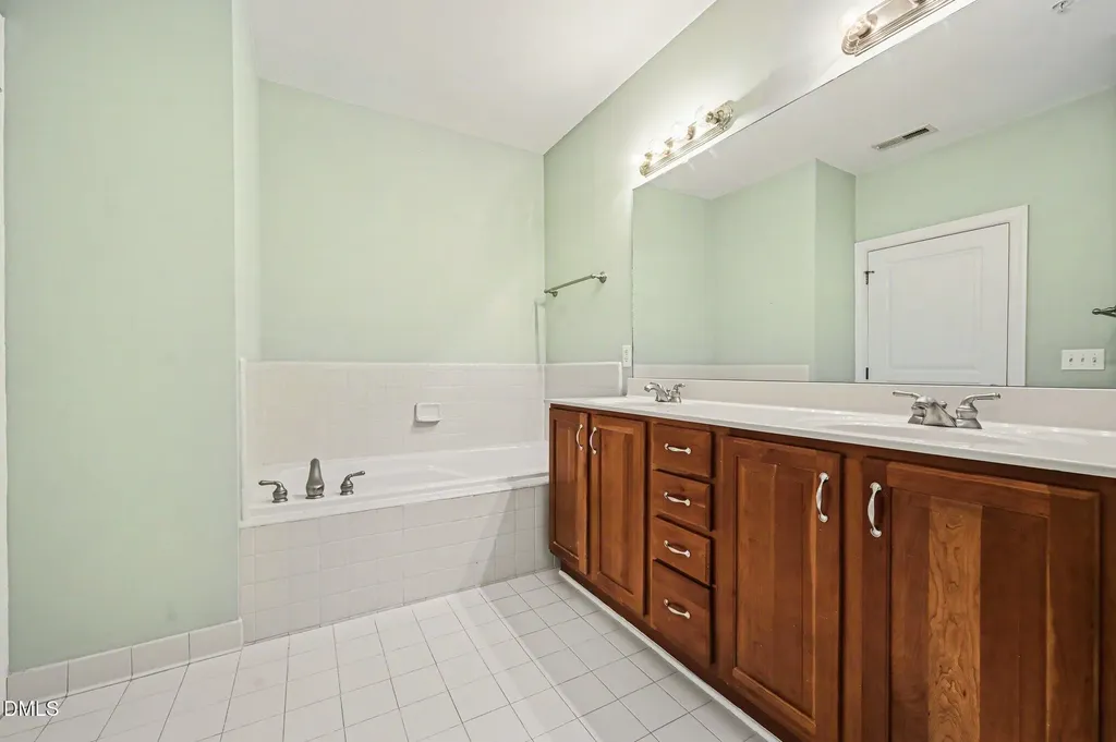 1034 Arborgate Circle Chapel Hill NC 27514