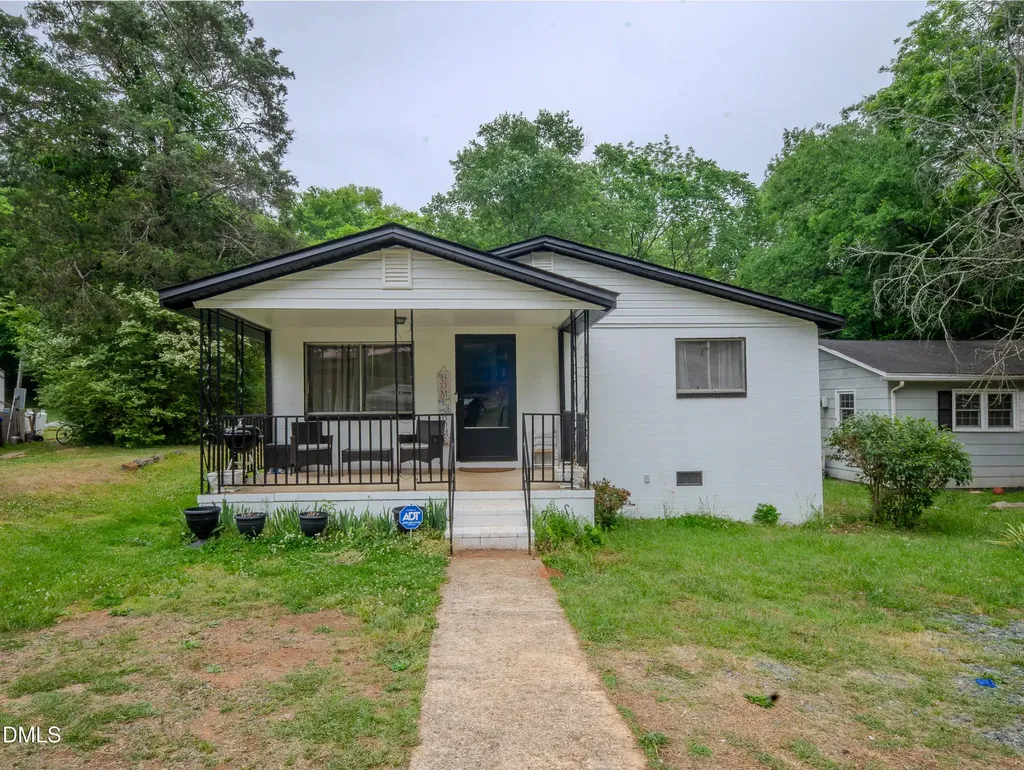 762 Hillsboro Street Pittsboro NC 27312