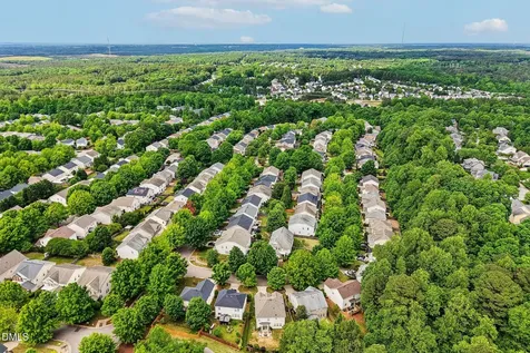 345 Apple Drupe Way Holly Springs NC 27540
