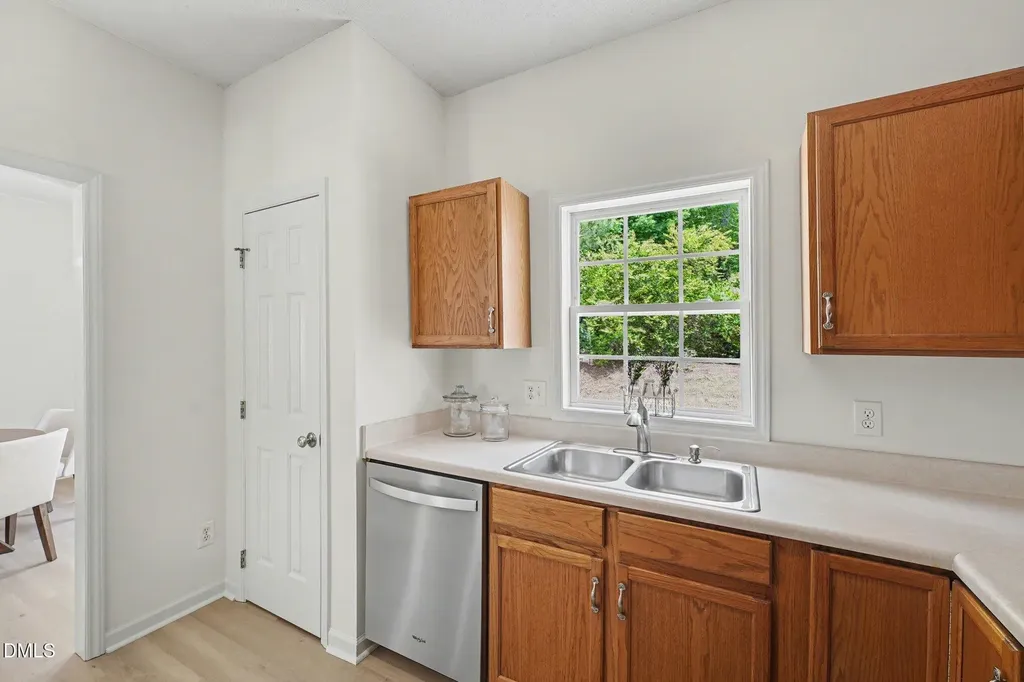512 Misty Groves Circle Morrisville NC 27560
