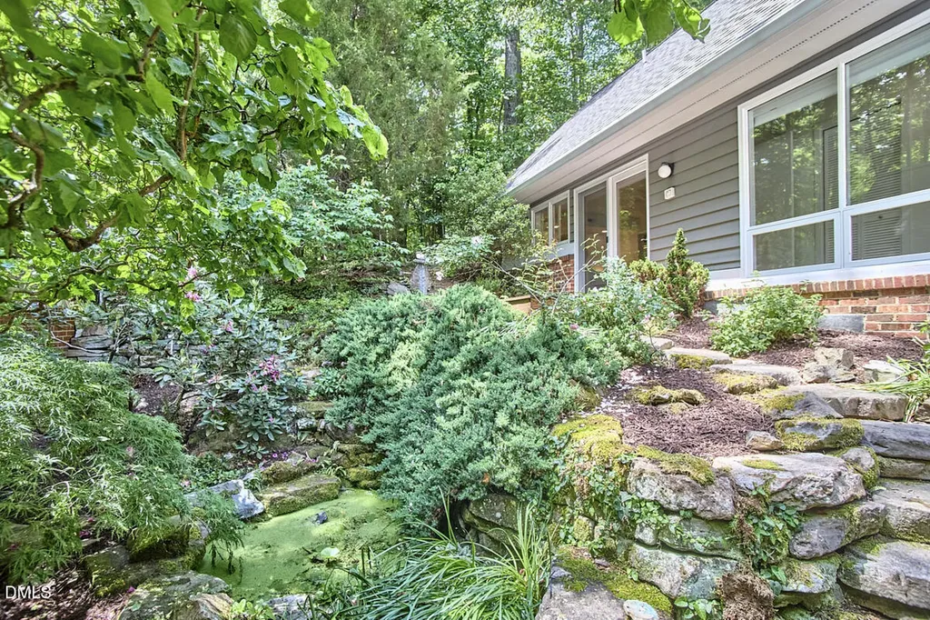 124 Steeplechase Road Chapel Hill NC 27514