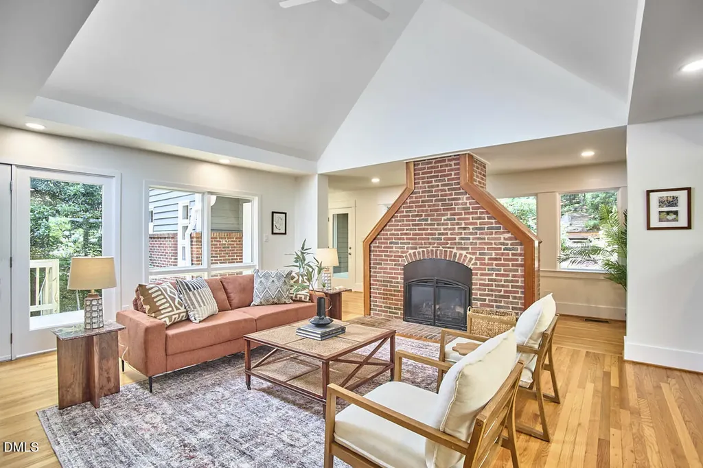 124 Steeplechase Road Chapel Hill NC 27514