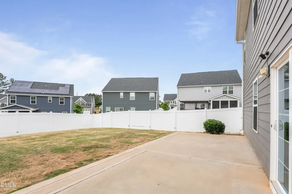 124 Amber Acorn Avenue Raleigh NC 27603