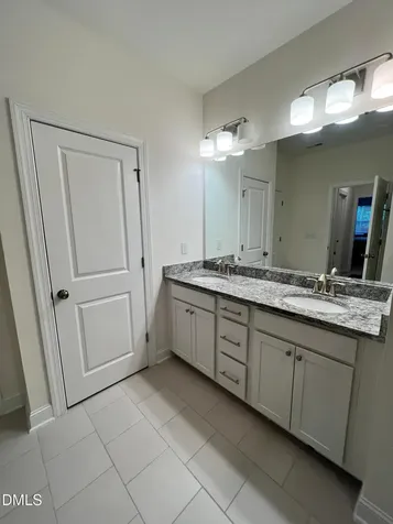 2563 Hutch Lane Apex NC 27523